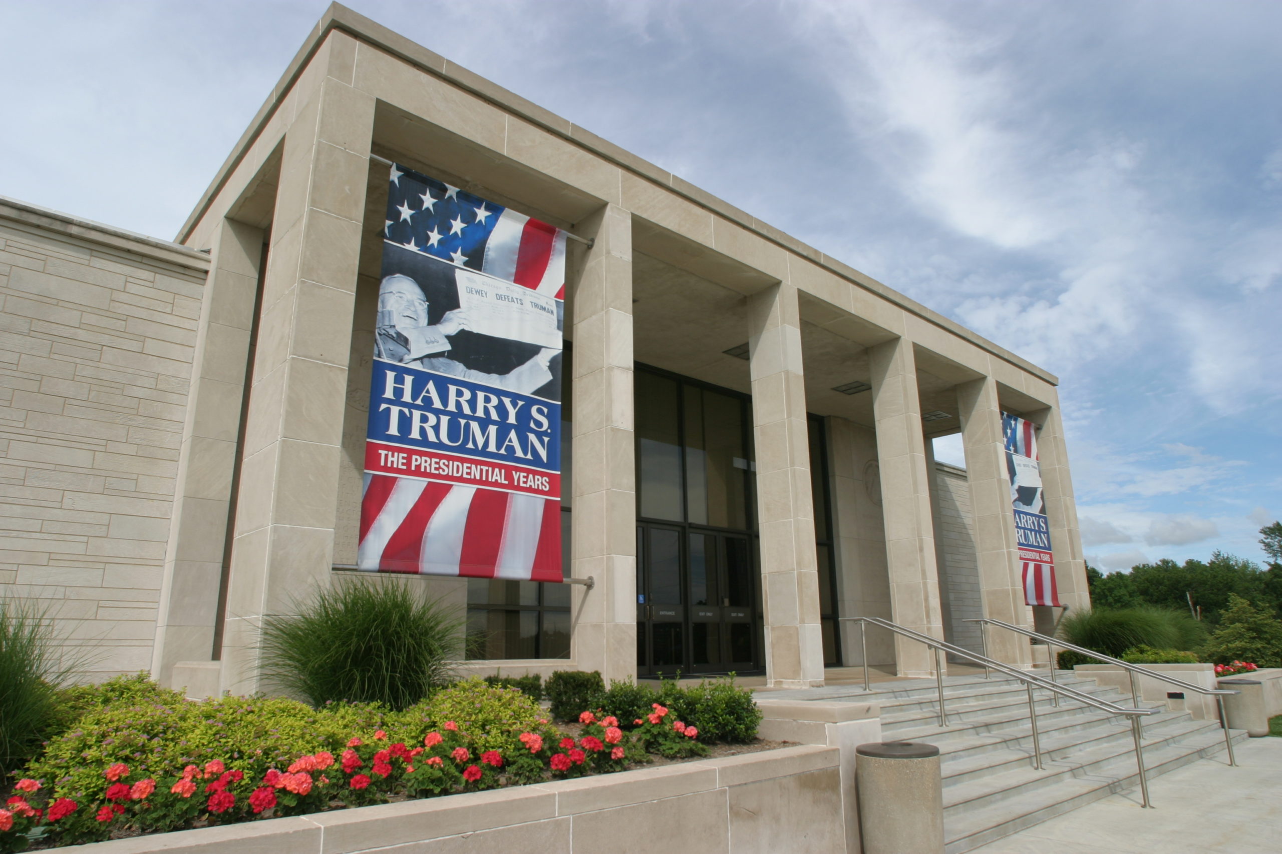 behind-the-scenes-at-the-harry-s-truman-presidential-library-and