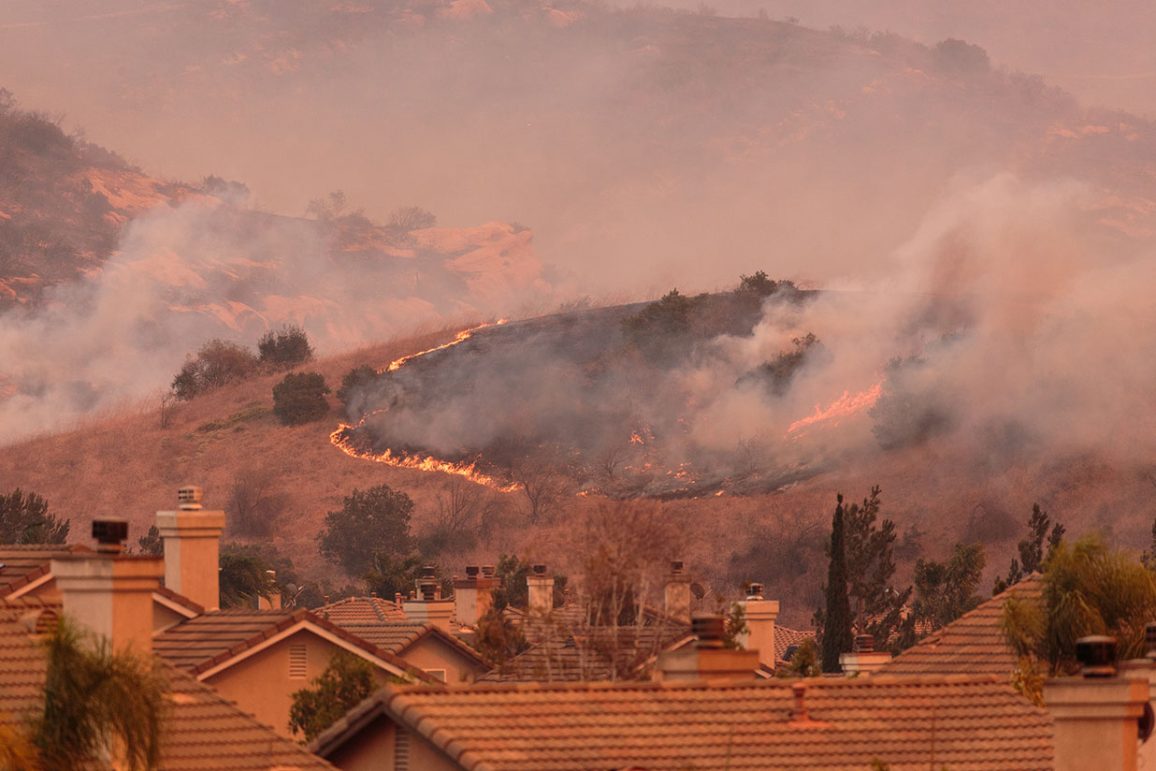 Wildfires in Anaheim Hills